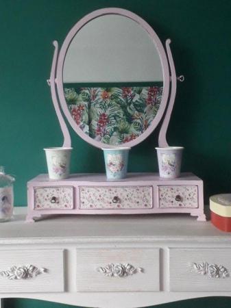Image 2 of Dressing table mirror. 3 drawer Edwardian. Shabbied/waxed. L