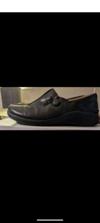Image 2 of Clarks unloops shoes 5.5 excellent condition