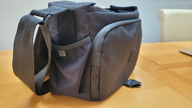 Preview of the first image of TAMRAC SHOULDER CAMERA KIT BAG.