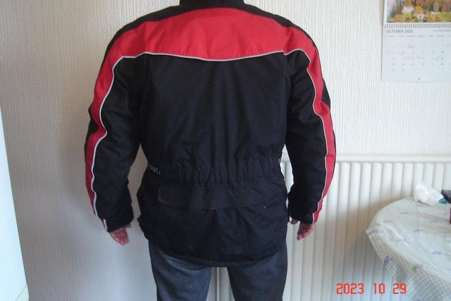 Image 2 of MENS MOTORCYCLE WATERPROOF COAT REMOVBLE LINNING AND ARMOUR