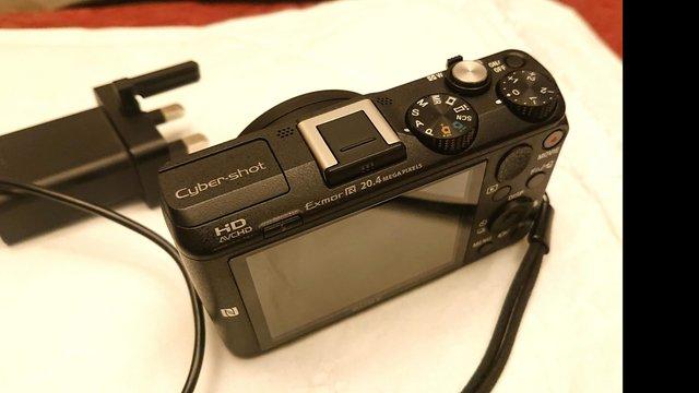 Image 2 of Sony HX60 Compact Camera - 30x Optical Zoom