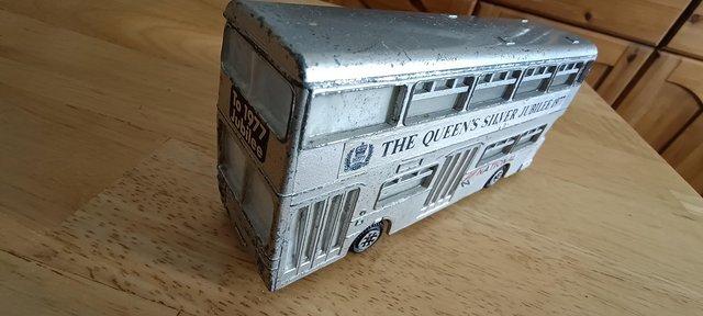 Image 2 of allantean queens sliver jumilee 1977 bus by dinky toys