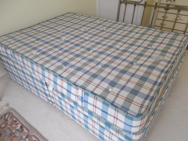 Preview of the first image of SLUMBERLAND POCKET SPRUNG DOUBLE BED 4FT X 6FT.
