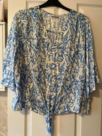 Image 3 of 3 ladies new tops size 24 1 pink 1 blue 1 navy