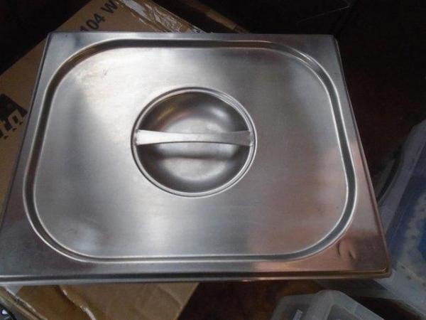 Image 2 of Stainless Steel Gastronorm Dishes with Lid 1/2