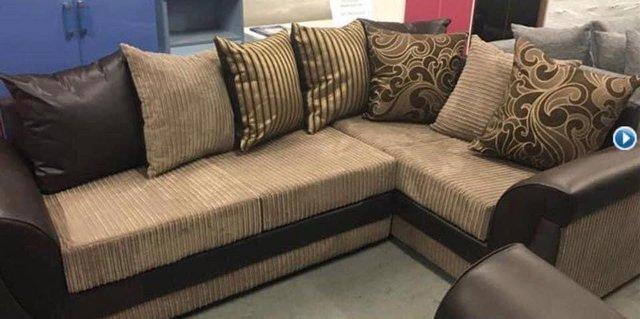 Preview of the first image of Lush corner sofa in brown ———————-.