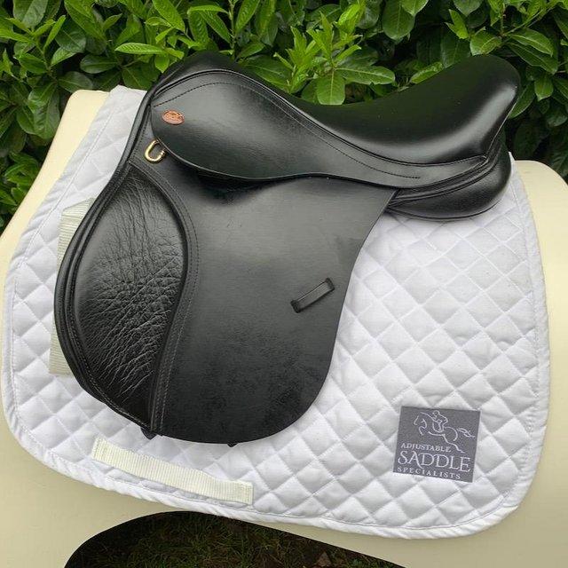 Preview of the first image of Kent & Masters 15.5 inch pony gp saddle.