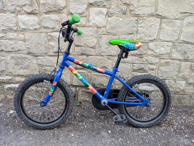 Apollo Fade Kids Bike - 16" Wheel — photo 3 of 3