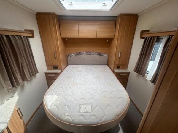 Image 12 of Coachman VIP 545, 2013 4 berth caravan *island bed*