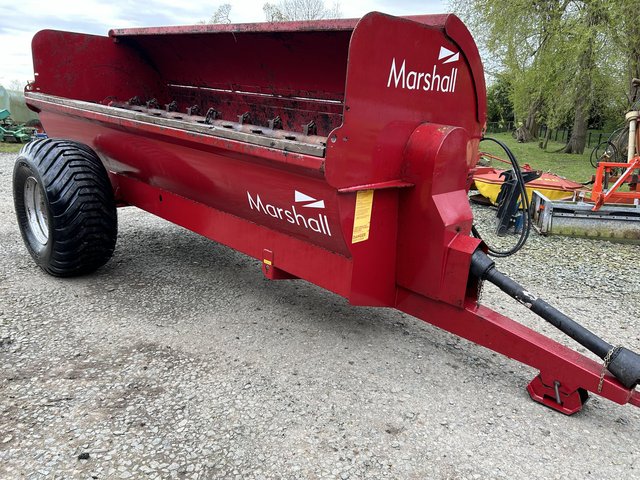 Preview of the first image of Marshall 105 muckspreader.