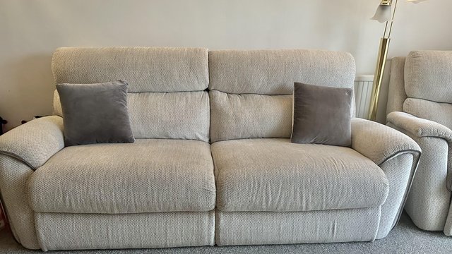 Image 2 of 2 x 3 Seater Sofa and Recliner Chair