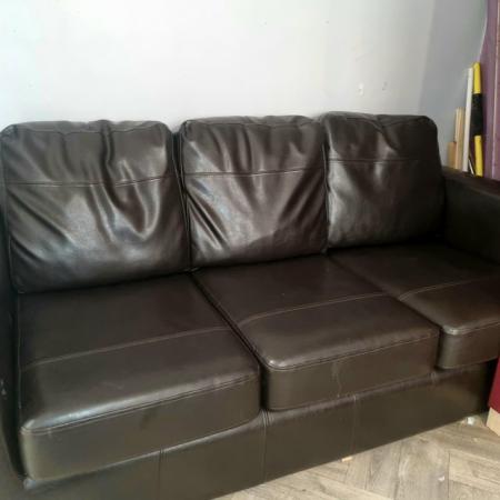 Image 2 of Like New 3 Seater Leather Sofa