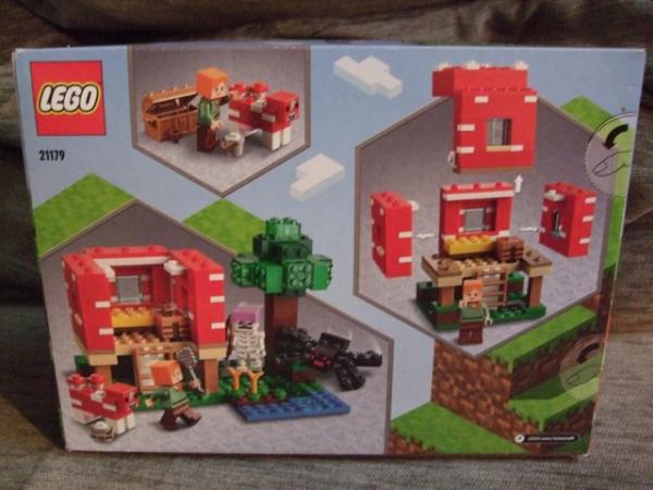 Image 3 of Bargain New Lego Minecraft The Mushroom House Bargain