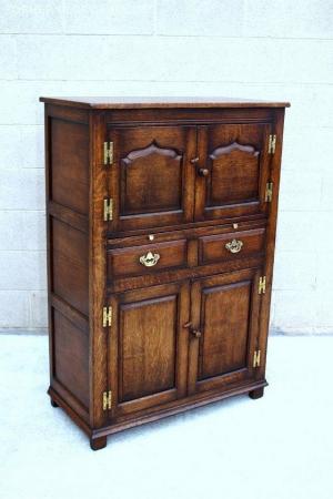Image 87 of A TITCHMARSH AND GOODWIN DRINKS WINE CABINET CUPBOARD STAND