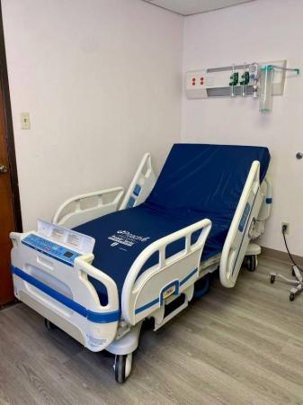 Image 3 of Stryker s3 hospital bed.