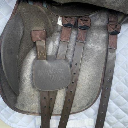 Image 4 of Wintec Wide gp 17 inch saddle