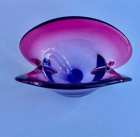 Image 1 of Murano Italian Glass Oyster Shell
