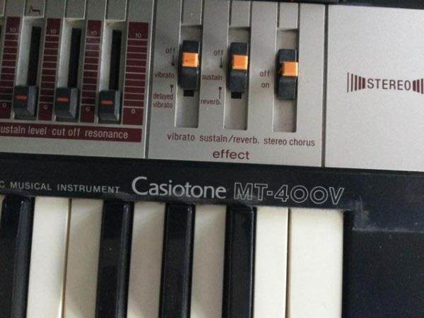 Image 2 of Casio electronic keyboard - Casiotone MT-400V