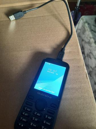Image 2 of Mobiwire mobile phone black