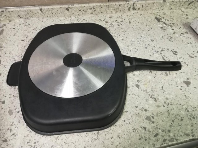 Preview of the first image of Cook`s multi item frying pan new..