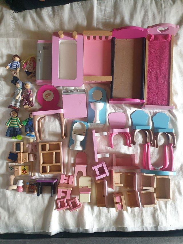 Wooden dolls house furniture — Furniture & Homeware in Grays