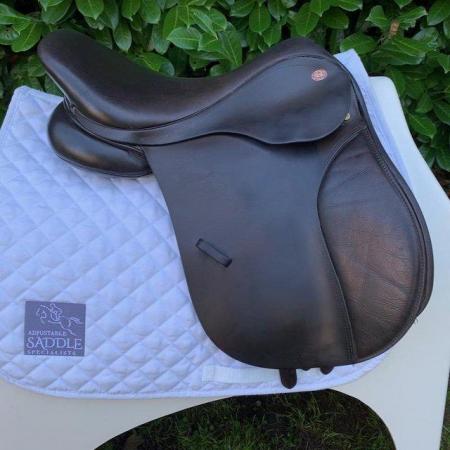 Image 6 of Kent & Masters 17 inch Cob saddle