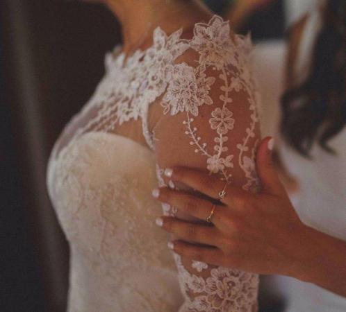 Image 1 of Unique designer (by Ellis) beautiful wedding lace bolero NEW