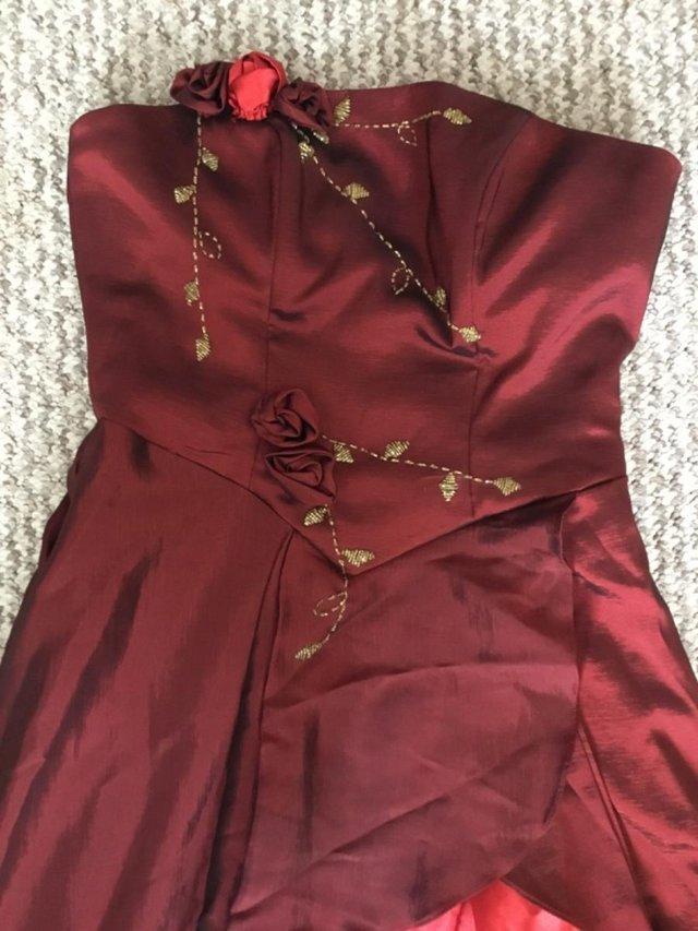Preview of the first image of Wedding prom ball dress - dark red rose design.