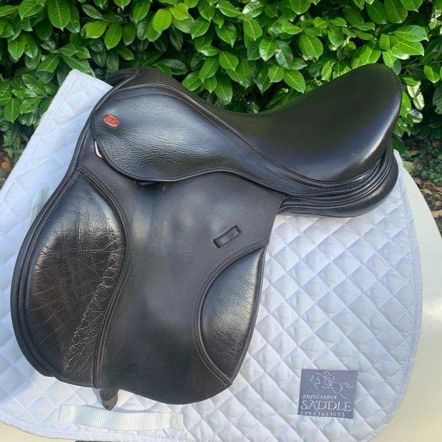 Preview of the first image of Kent & Masters 16.5 inch S-Series Compact  Saddle.
