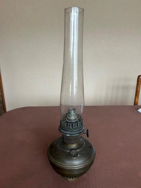 Preview of the first image of ANTIQUE ALADDIN OIL LAMP FOR RESTORATION.