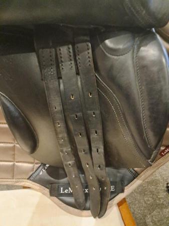 Image 4 of Leather 17.5" gp brown saddle