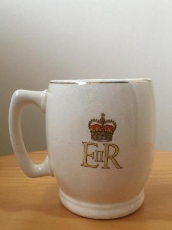 Image 3 of Vintage 1953 Biltons Queen Elizabeth II coronation mug.