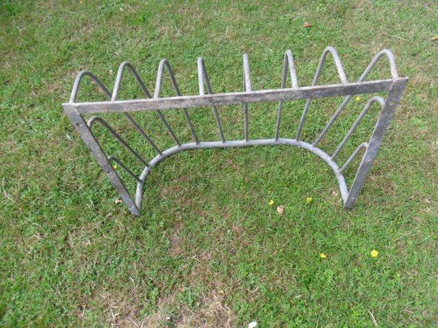 VINTAGE METAL WALL MOUNTED HAYRACK — photo 2 of 3