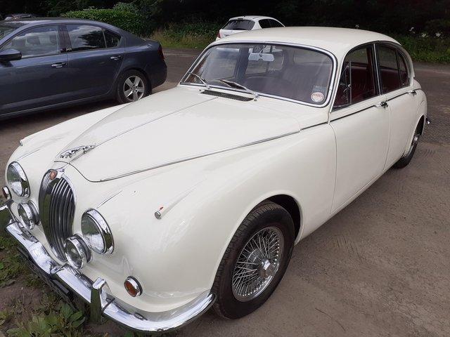 Preview of the first image of 1968 Mk2 Jaguar 2.4 in Old English white.