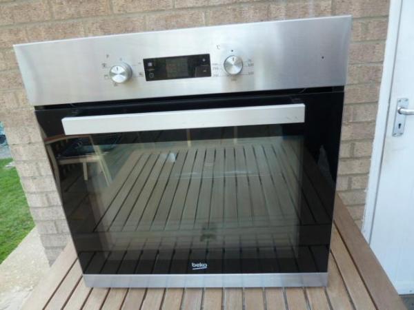 Image 1 of Beko Electric built-in oven & hob.