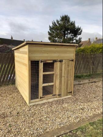 Image 2 of 6ft x 4ft x 5'6'' dog kennel and run