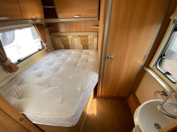 Image 15 of Swift Charisma 535, 2010 4 berth caravan *fixed bed*