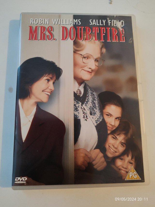 Preview of the first image of Mrs doubtfire dvd Robin Williams.