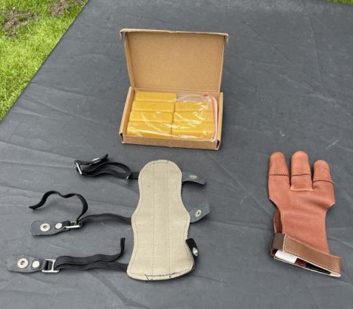 Image 1 of Archery Accessories, Glove, Armguard, beeswax