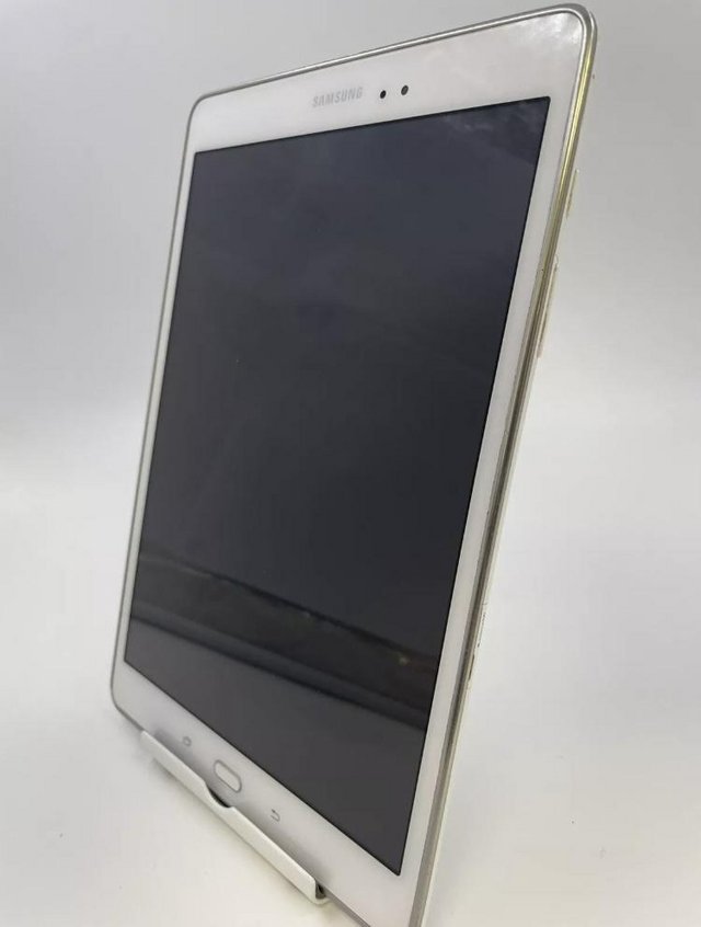 Preview of the first image of White samsung galaxy tab A not the one with a pen.
