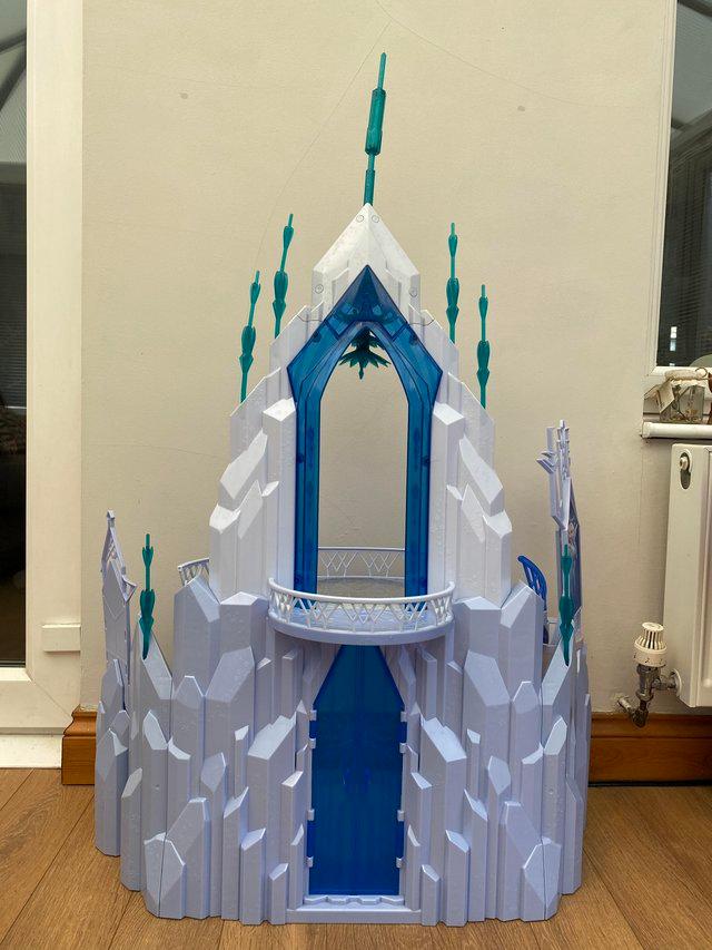 Preview of the first image of Frozen Castle- beautiful and huge.