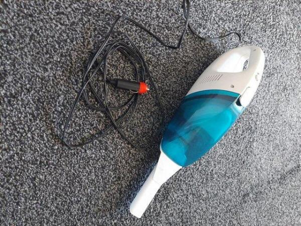 Image 1 of Car Vacuum cleaner. As new. BARGAIN