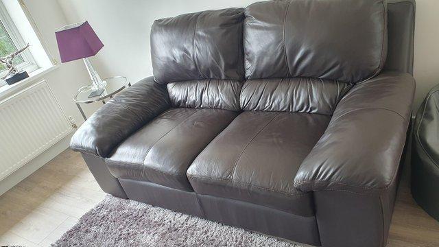 Image 2 of Immaculate new Chocolate brown DFS Pavilion leather sofa