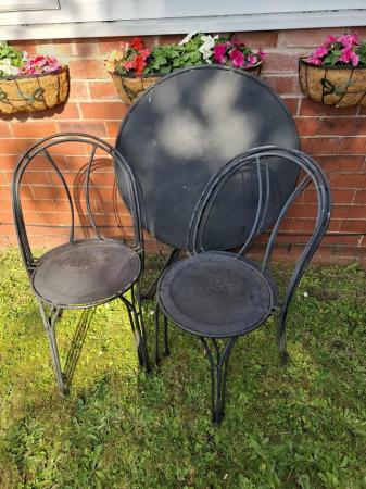 Image 3 of Heavy iron garden table with 4x chairs