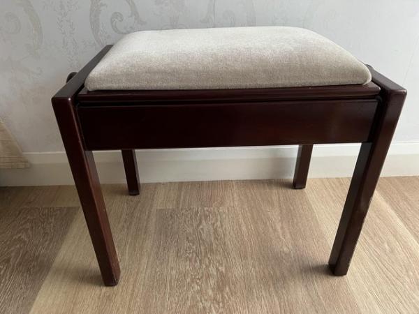 Image 1 of fully adjustable single piano stool