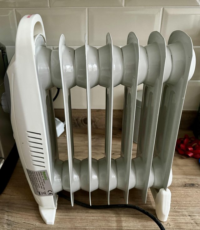 Preview of the first image of Oil filled radiator excellent condition.