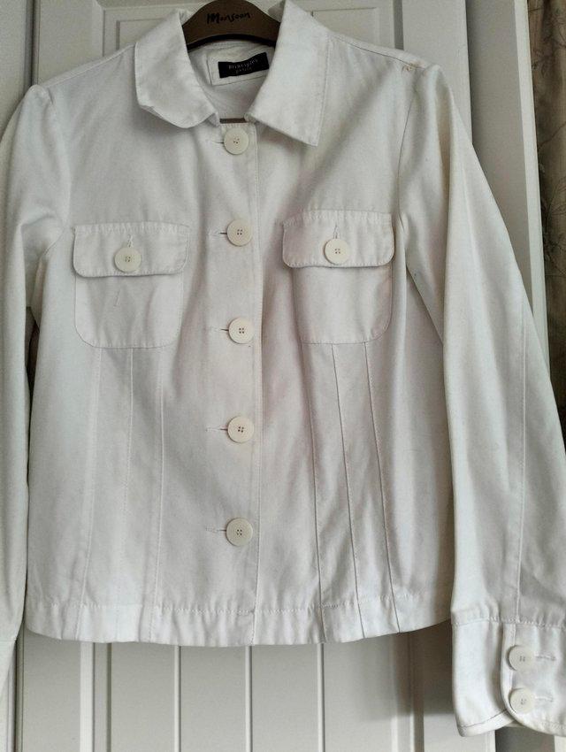 Preview of the first image of Principles Petite white jacket.