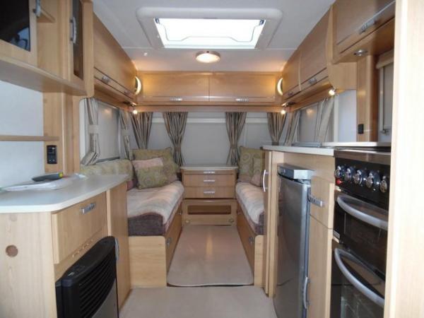 Image 3 of 2011 LUNAR ULTIMA 462,2 BERTH,AWNING,MOVER,SUPER COND.