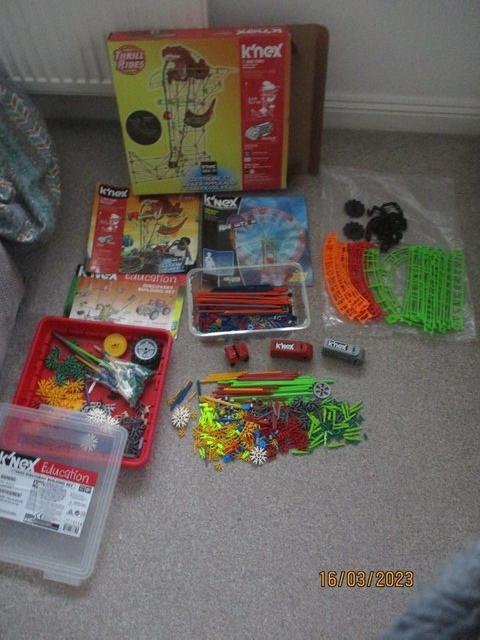 Preview of the first image of K'nex bundle with 2 motors,storage box,.