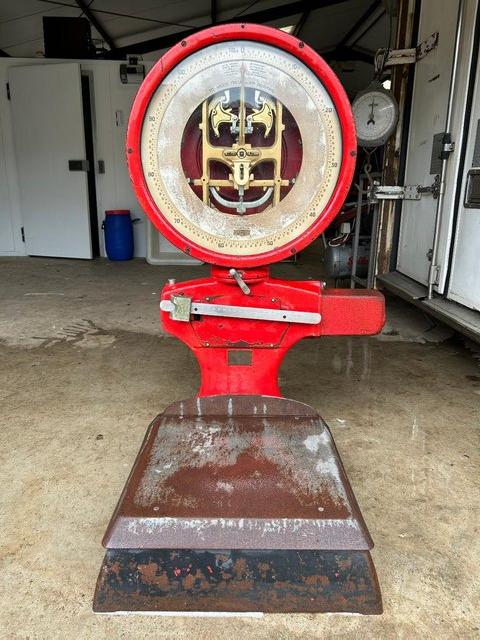 Preview of the first image of LARGE VINTAGE RED AVERY SACK WEIGHING SCALES.